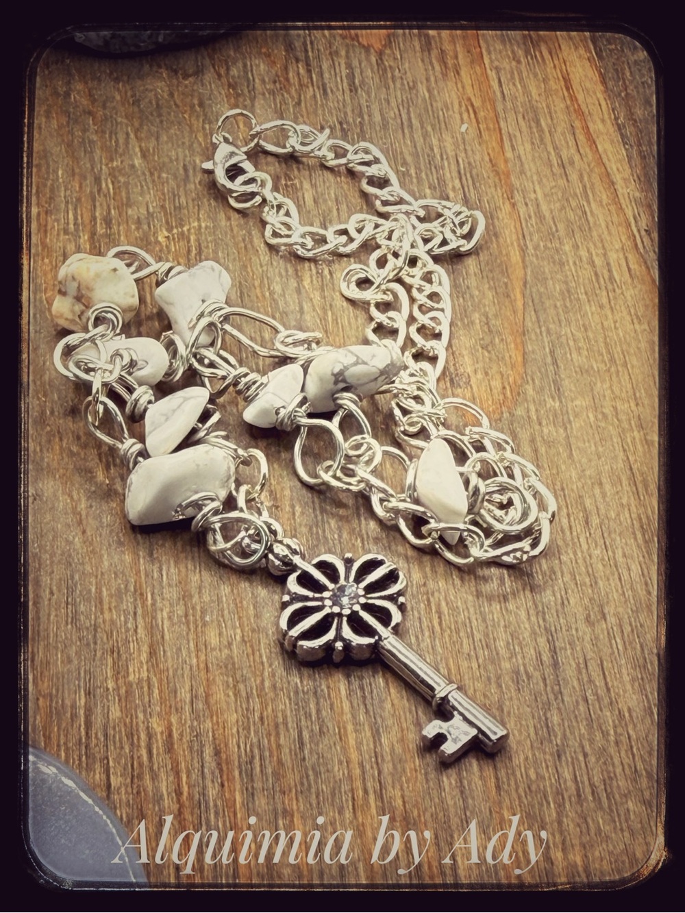 Alquimia White Howlite Bead Necklace with Floral Key Charm - Picture 3 of 6